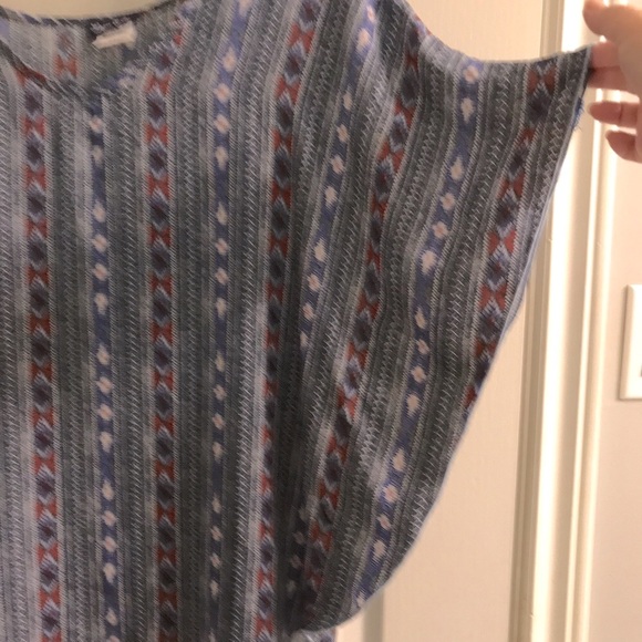 BatWing PopOver Top - Picture 2 of 5